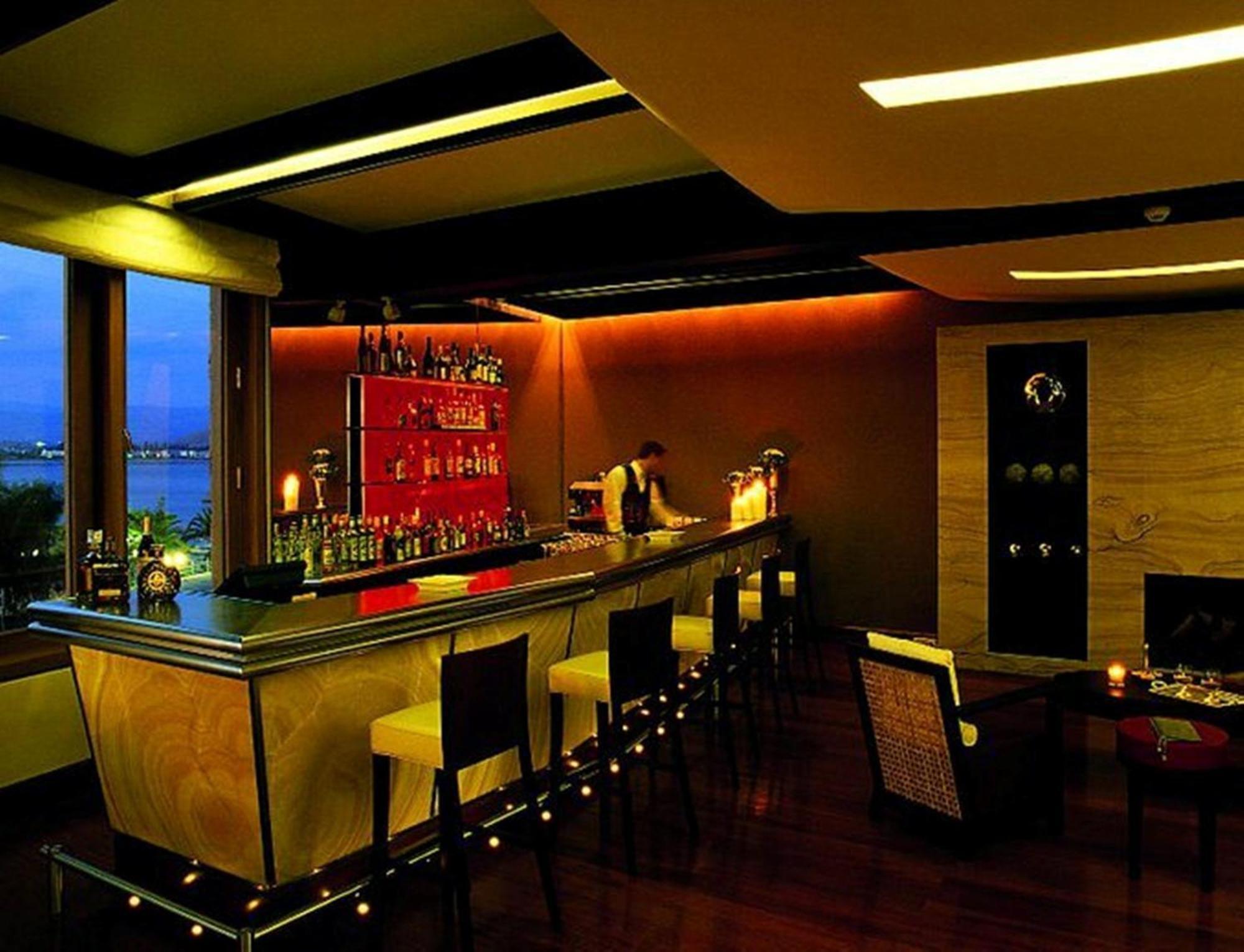 东道主酒店 纳夫普利翁 外观 照片